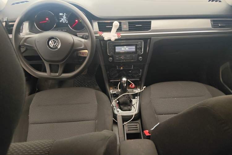 Used Volkswagen Bora 2019 Facelift Bora·Legend 1.5L Automatic Fashion Edition China VI Standard Center Console