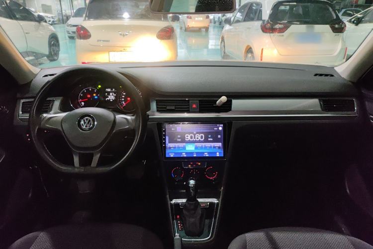 Used Volkswagen Bora 2019 Facelift Bora·Legend 1.5L Automatic Fashion Edition China VI Standard Center Console