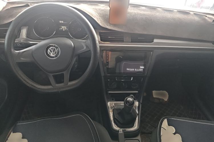 Used Volkswagen Bora 2019 Facelift Bora·Legend 1.5L Manual Fashion Edition China VI Standard Center Console