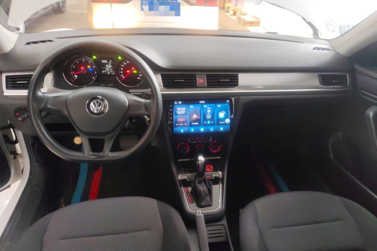 Used Volkswagen Bora 2019 Facelift Bora·Legend 1.5L Automatic Fashion Edition China VI Standard Center Console