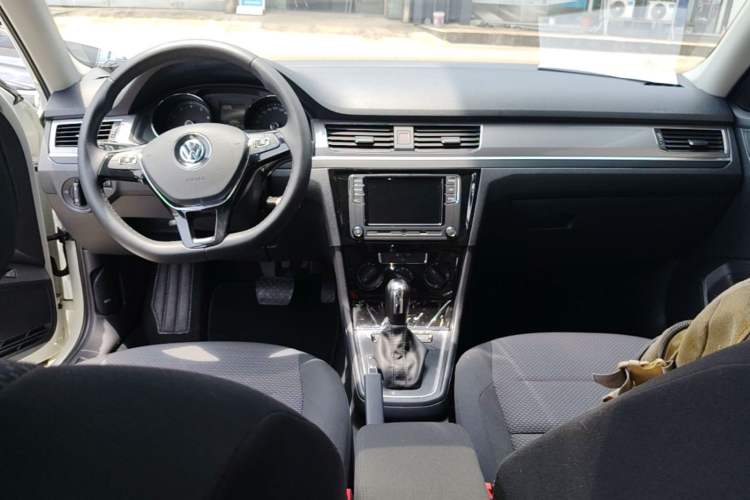 Used Volkswagen Bora 2019 Bora Legend 1.5L Automatic Leading Model China VI Standard Center Console