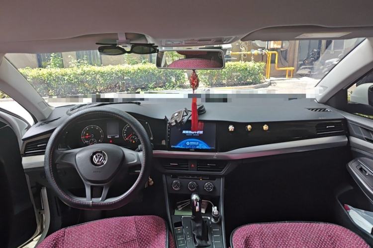 Used Volkswagen Bora 2019 Revised Version 1.5L Automatic Fashionable Style China VI Center Console