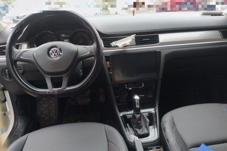 Used Volkswagen Bora 2019 Facelift Bora·Legend 1.5L Automatic Fashion Edition China VI Standard Center Console