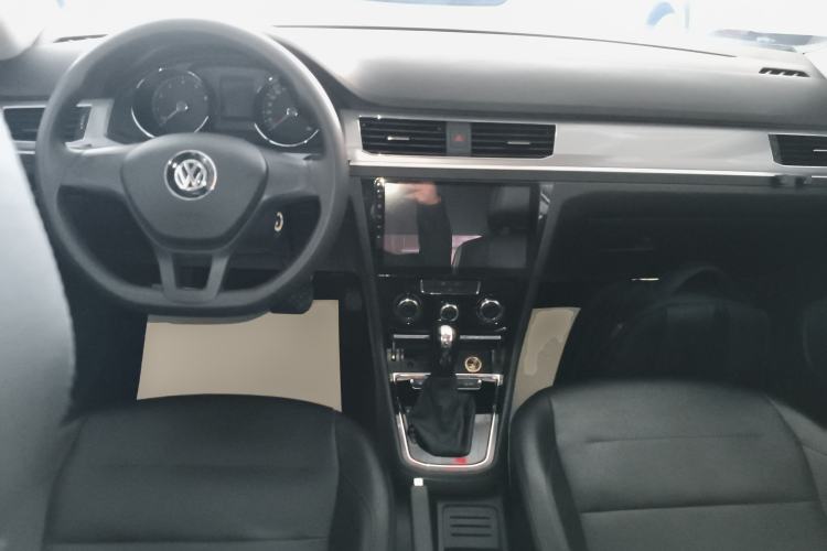 Used Volkswagen Bora 2019 Facelift Bora·Legend 1.5L Automatic Fashion Edition China VI Standard Center Console