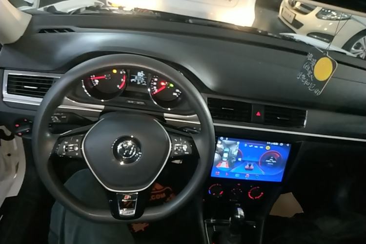 Used Volkswagen Bora 2019 Facelift Bora·Legend 1.5L Automatic Fashion Edition China VI Standard Center Console