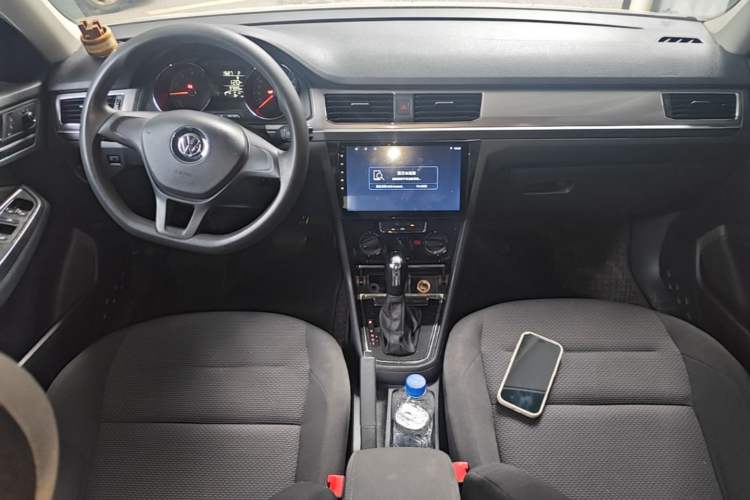 Used Volkswagen Bora 2019 Facelift Bora·Legend 1.5L Automatic Fashion Edition China VI Standard Center Console