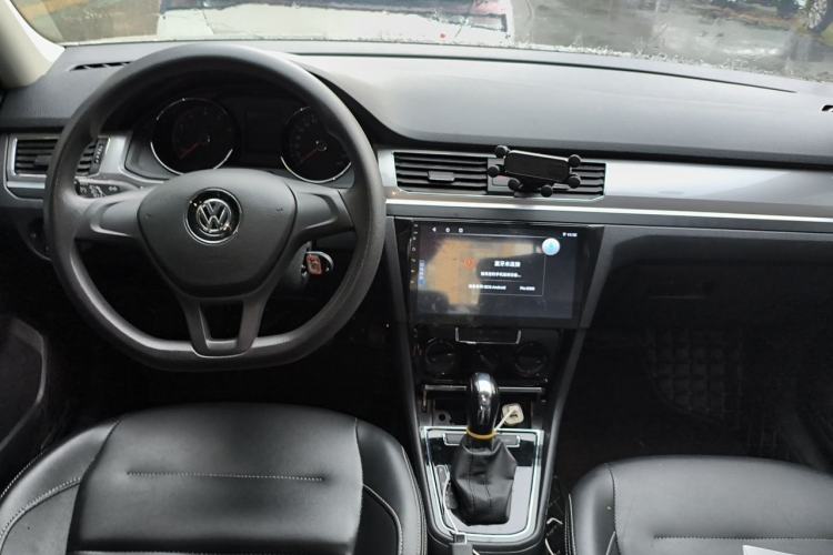 Used Volkswagen Bora 2019 Facelift Bora·Legend 1.5L Automatic Fashion Edition China VI Standard Center Console