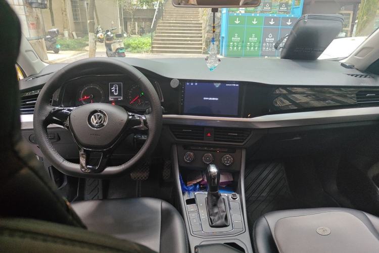 Used Volkswagen Bora 2019 Revised Version 1.5L Automatic Fashionable Style China V Standard Center Console