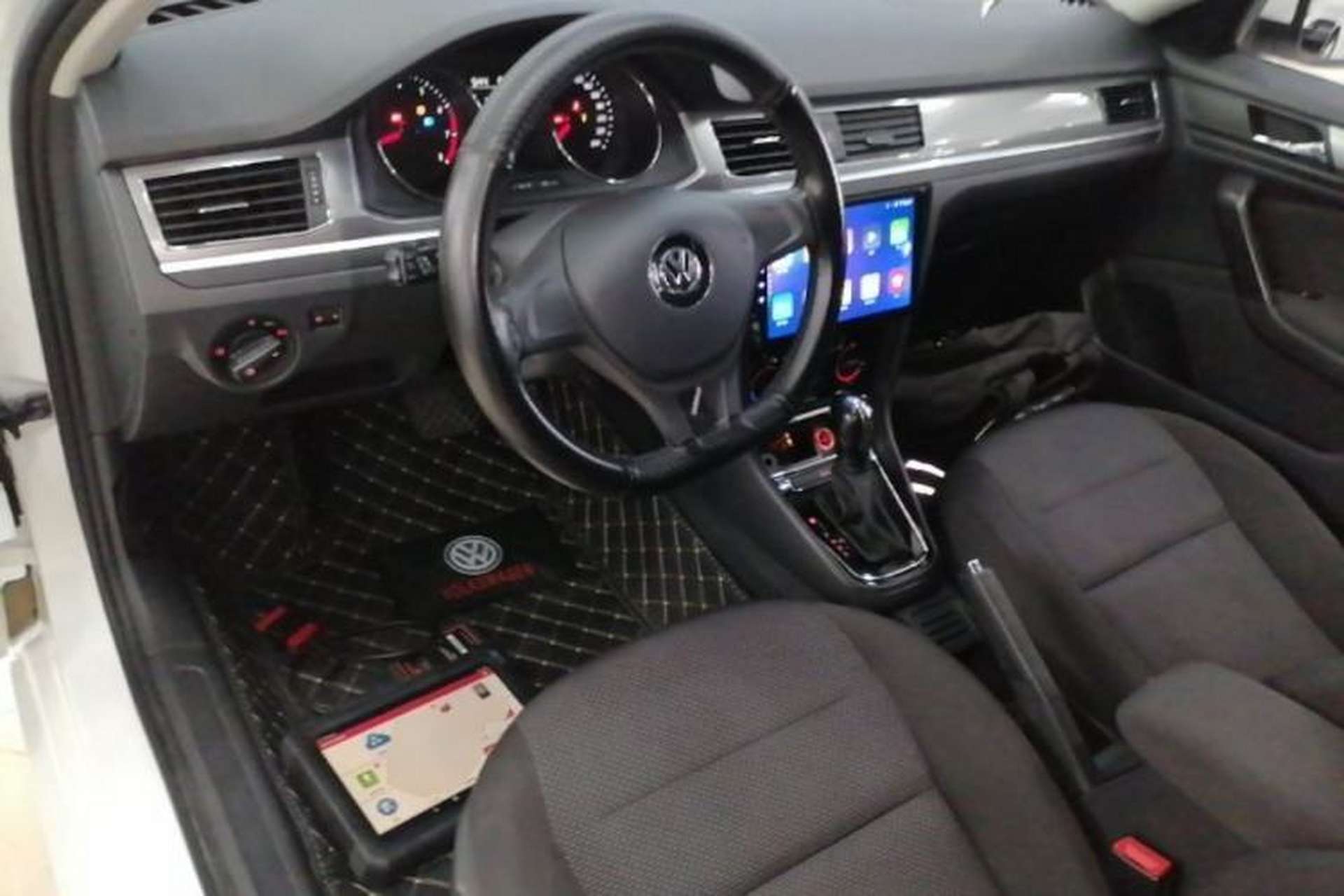 Used Volkswagen Bora 2019 Facelift Bora·Legend 1.5L Automatic Fashion Edition China VI Standard Center Console