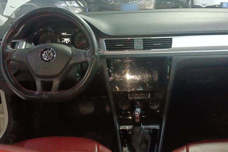 Used Volkswagen Bora 2019 Facelift Bora·Legend 1.5L Automatic Fashion Edition China VI Standard Center Console