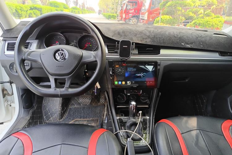 Used Volkswagen Bora 2019 Facelift Bora·Legend 1.5L Automatic Fashion Edition China VI Standard Center Console