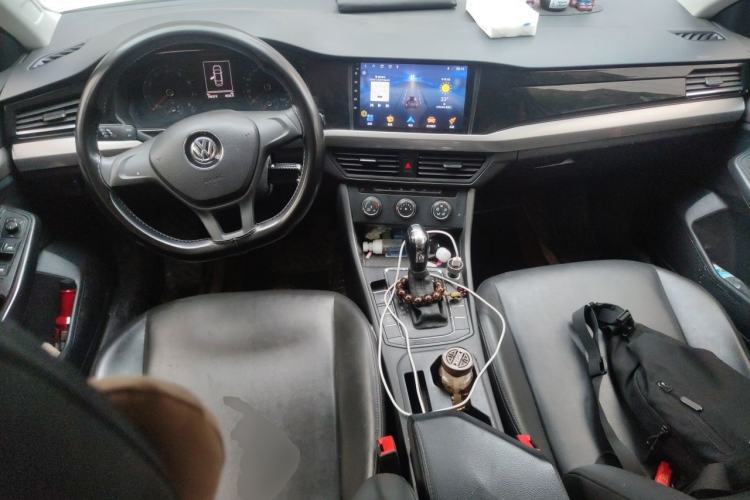 Used Volkswagen Bora 2019 Revised Version 1.5L Automatic Fashionable Style China VI Center Console
