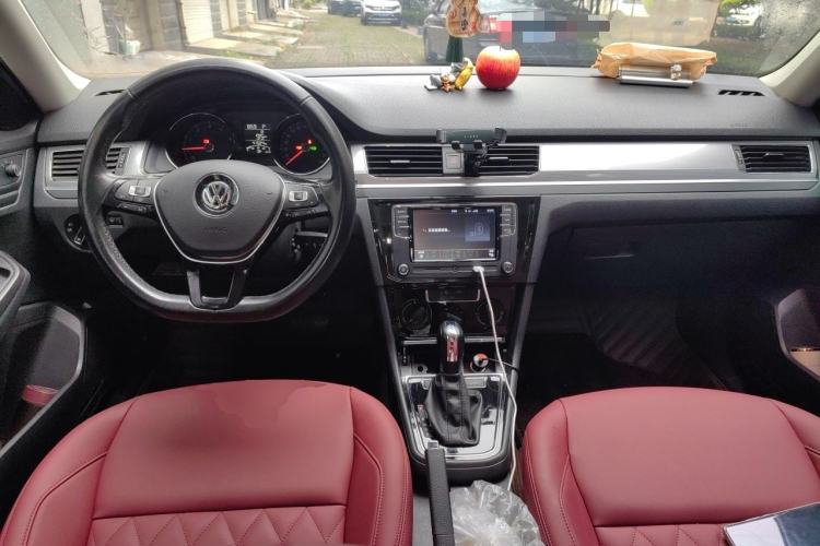 Used Volkswagen Bora 2019 Facelift Bora·Legend 1.5L Automatic Fashion Edition China VI Standard Center Console