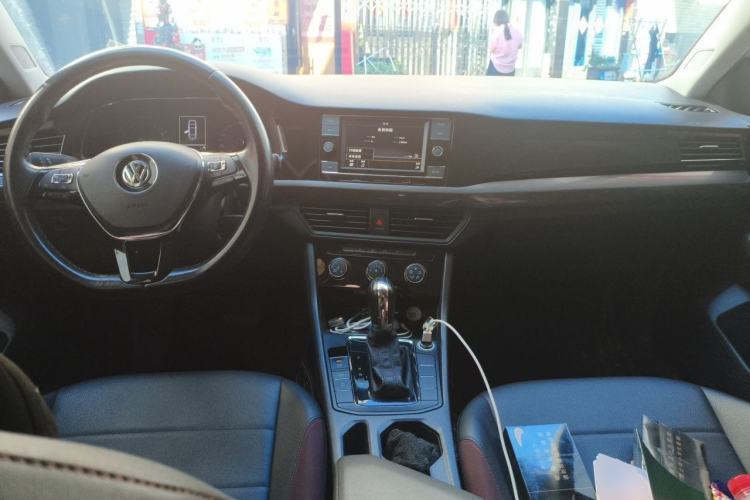 Used Volkswagen Bora 2019 Revised Version 1.5L Automatic Comfort Edition China VI Standard Center Console