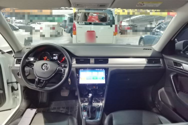 Used Volkswagen Bora 2019 Facelift Bora·Legend 1.5L Automatic Fashion Edition China VI Standard Center Console