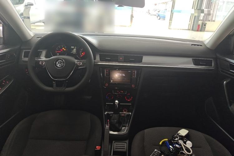 Used Volkswagen Bora 2019 Bora Legend 1.5L Automatic Leading Model China VI Standard Center Console