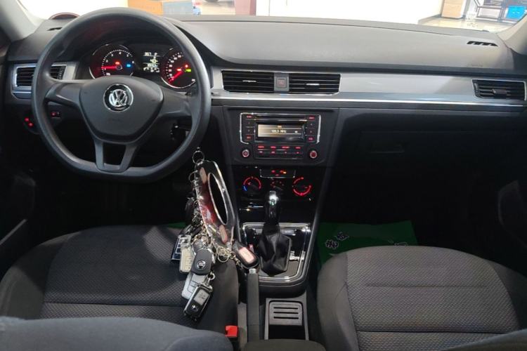 Used Volkswagen Bora 2019 Facelift Bora·Legend 1.5L Automatic Fashion Edition China VI Standard Center Console