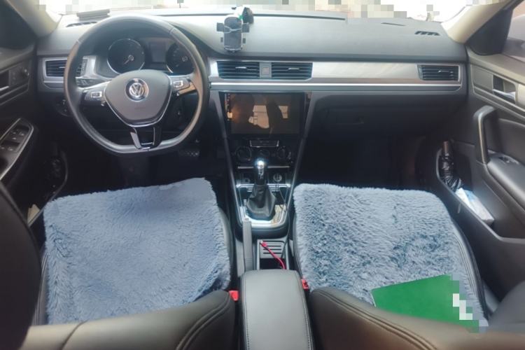 Used Volkswagen Bora 2019 Facelift Bora·Legend 1.5L Automatic Fashion Edition China VI Standard Center Console
