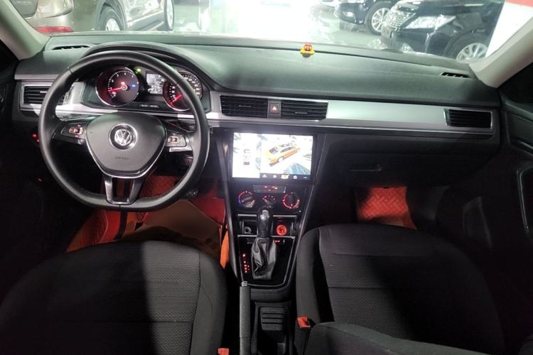 Used Volkswagen Bora 2019 Bora Legend 1.5L Automatic Leading Model China VI Standard Center Console