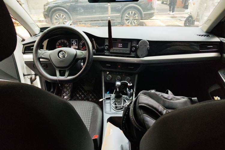 Used Volkswagen Bora 2019 Revised Version 1.5L Automatic Fashionable Style China VI Center Console