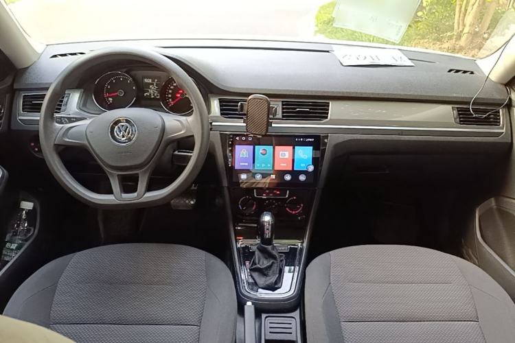 Used Volkswagen Bora 2019 Facelift Bora·Legend 1.5L Automatic Fashion Edition China VI Standard Center Console
