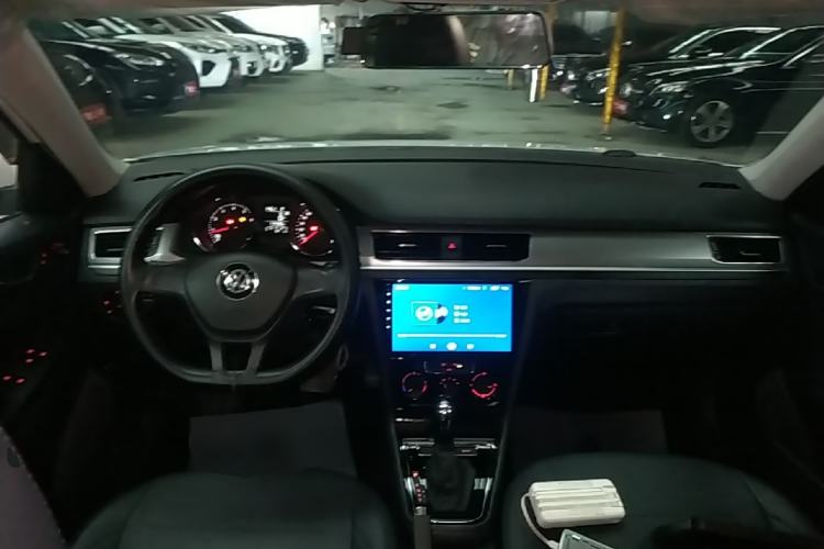Used Volkswagen Bora 2019 Facelift Bora·Legend 1.5L Automatic Fashion Edition China VI Standard Center Console