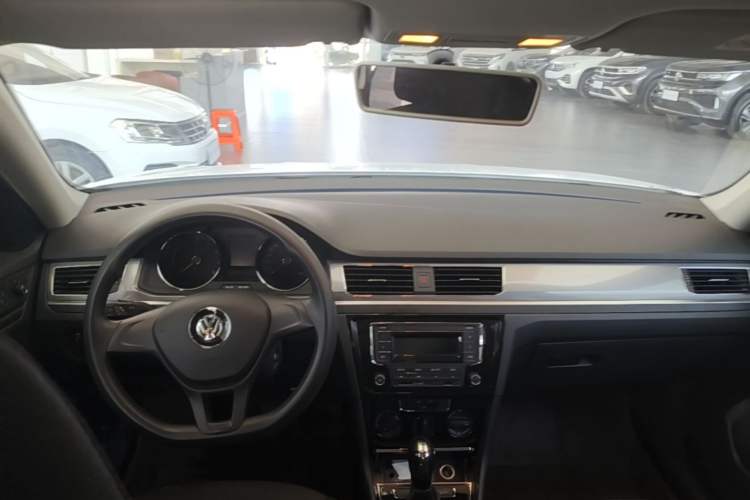 Used Volkswagen Bora 2019 Facelift Bora·Legend 1.5L Automatic Fashion Edition China VI Standard Center Console