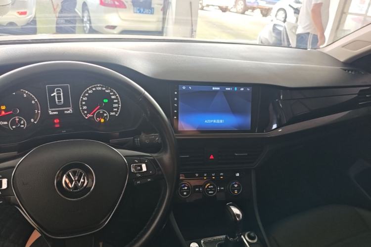 Used Volkswagen Bora 2019 1.5L Automatic Elite Version Center Console