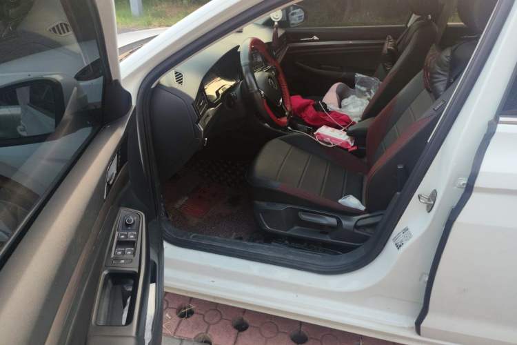 Used Volkswagen Bora 2019 Revised Version 1.5L Automatic Comfort Edition China VI Standard Driver Seat