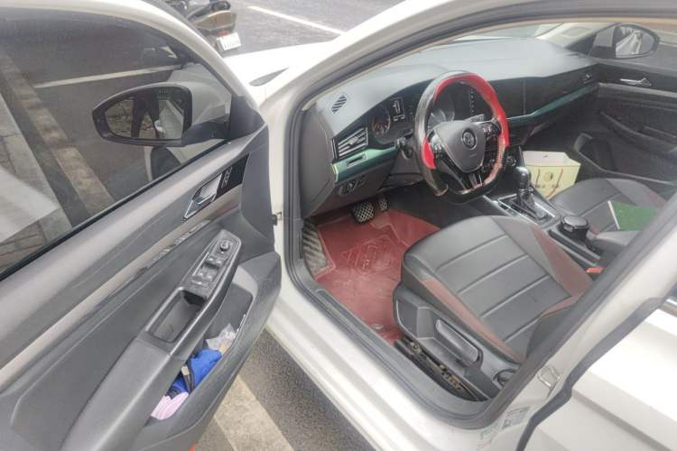 Used Volkswagen Bora 2019 Revised Version 1.5L Automatic Elite Edition China V Standard Driver Seat