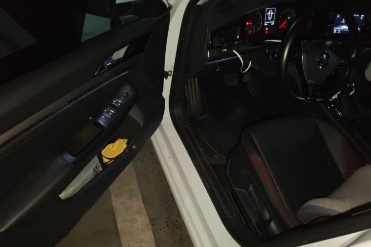Used Volkswagen Bora 2019 1.5L Automatic Comfort Model Driver Seat