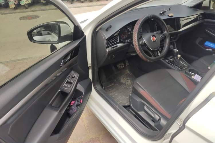 Used Volkswagen Bora 2019 Revised Version 1.5L Automatic Comfort Edition China VI Standard Driver Seat