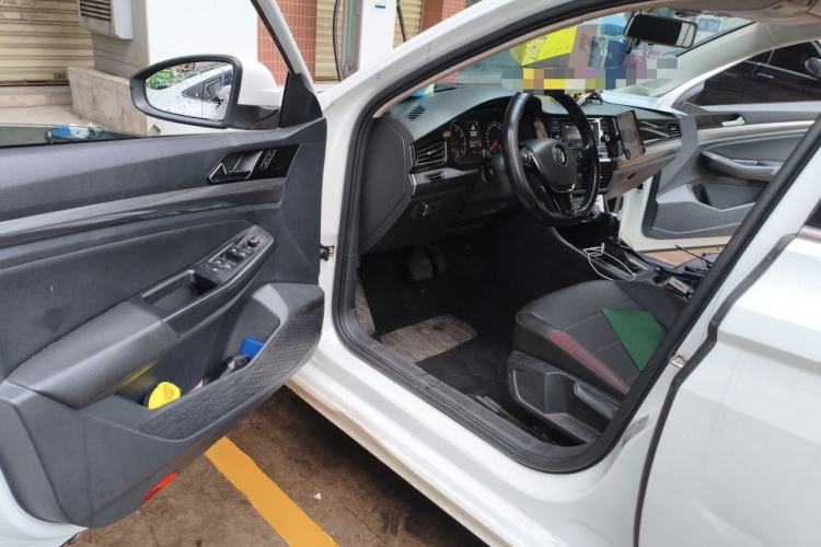 Used Volkswagen Bora 2019 1.5L Automatic Elite Version Driver Seat