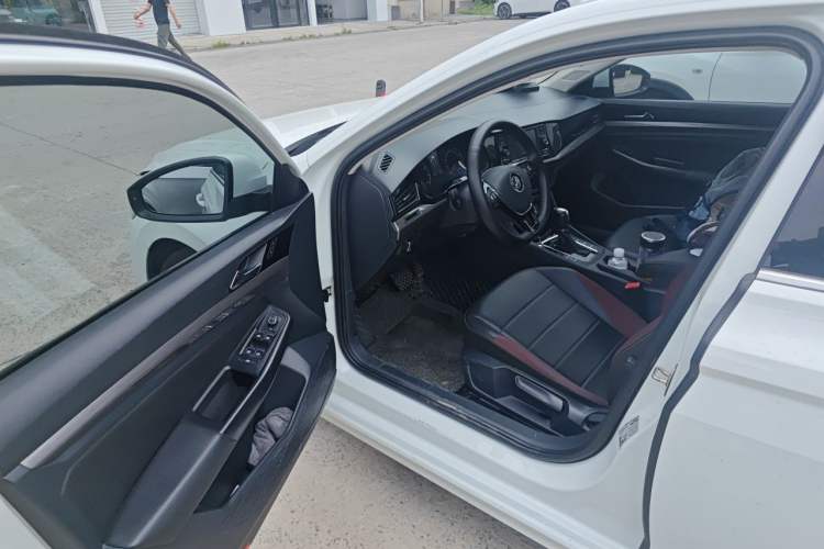 Used Volkswagen Bora 2019 Revised Version 1.5L Automatic Elite Edition China VI Standard Driver Seat