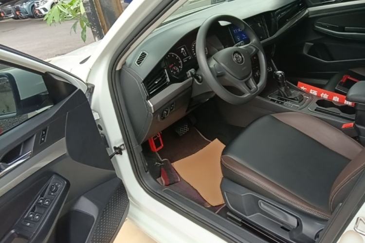 Used Volkswagen Bora 2019 1.5L Automatic Fashion Model Driver Seat