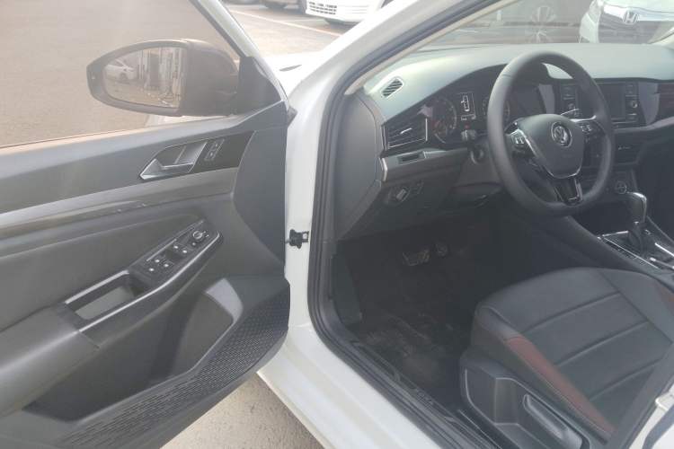 Used Volkswagen Bora 2019 Revised Version 1.5L Automatic Elite Edition China V Standard Driver Seat