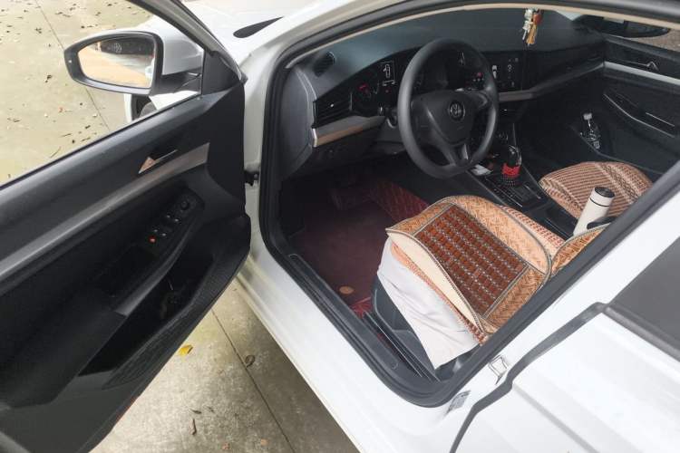 Used Volkswagen Bora 2019 Revised Version 1.5L Automatic Fashionable Style China VI Driver Seat