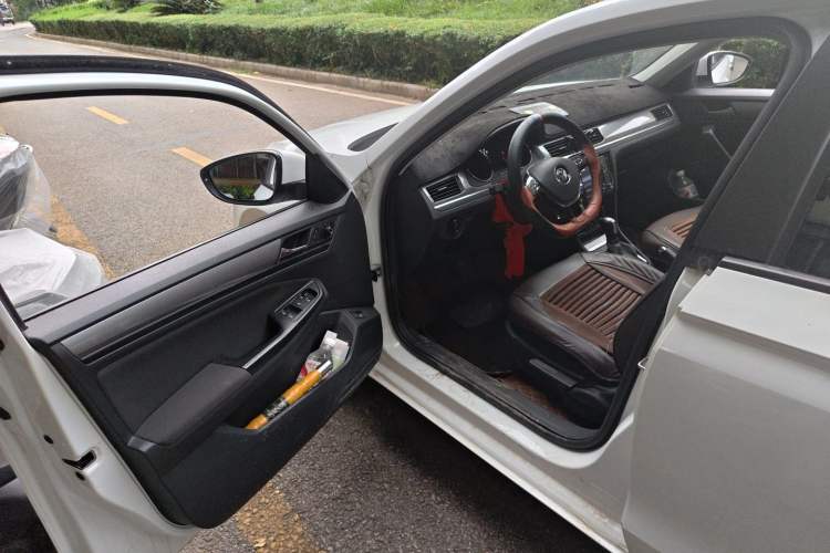 Used Volkswagen Bora 2019 Bora Legend 1.5L Automatic Leading Model China VI Standard Driver Seat