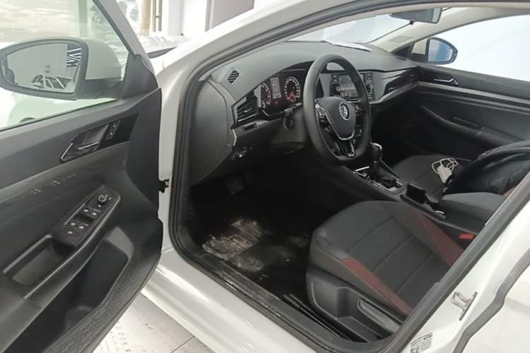Used Volkswagen Bora 2019 Revised Version 1.5L Automatic Elite Edition China V Standard Driver Seat