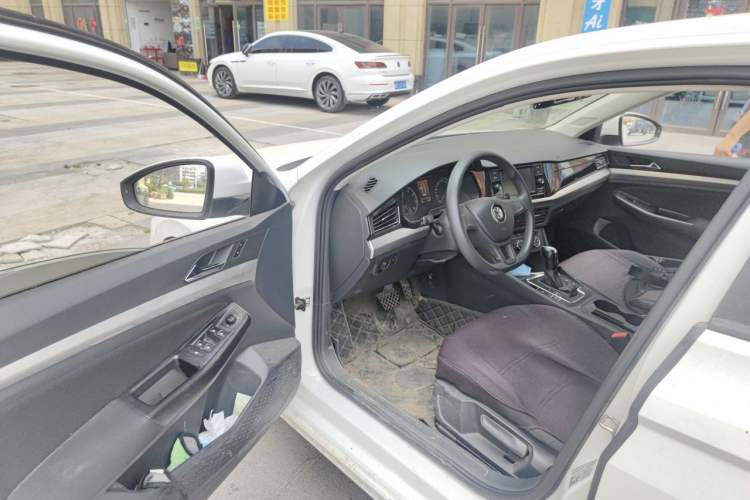 Used Volkswagen Bora 2019 Revised Version 1.5L Automatic Fashionable Style China VI Driver Seat