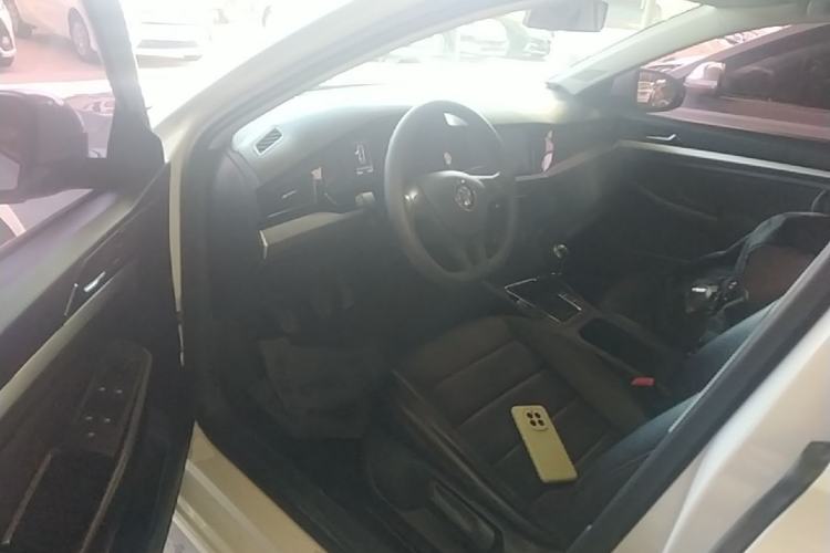 Used Volkswagen Bora 2019 Revised Version 1.5L Manual Fashion Edition China VI Standard Driver Seat