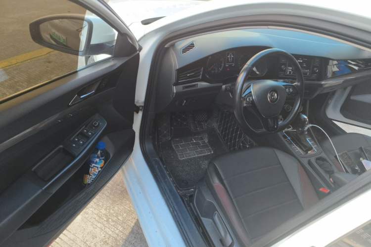 Used Volkswagen Bora 2019 Revised Version 1.5L Automatic Comfort Edition China VI Standard Driver Seat