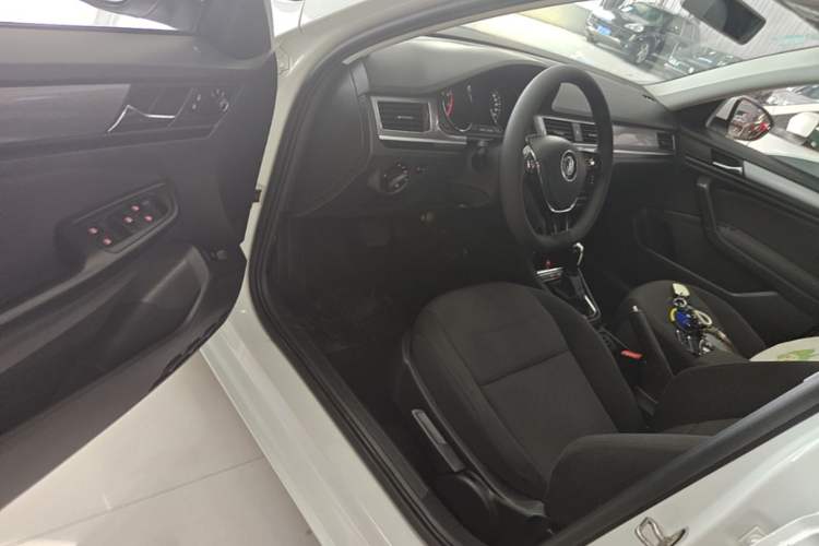 Used Volkswagen Bora 2019 Bora Legend 1.5L Automatic Leading Model China VI Standard Driver Seat