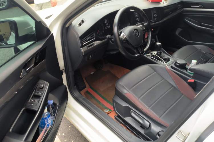 Used Volkswagen Bora 2019 Revised Version 1.5L Automatic Elite Edition China VI Standard Driver Seat