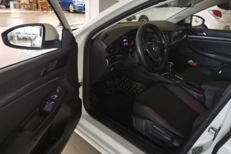 Used Volkswagen Bora 2019 Revised Version 280TSI DSG Elite Edition China VI Standard Driver Seat