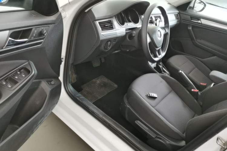 Used Volkswagen Bora 2019 Facelift Bora·Legend 1.5L Automatic Fashion Edition China VI Standard Driver Seat