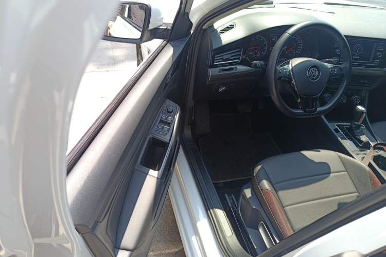 Used Volkswagen Bora 2019 Revised Version 1.5L Automatic Comfort Edition China V Standard Driver Seat