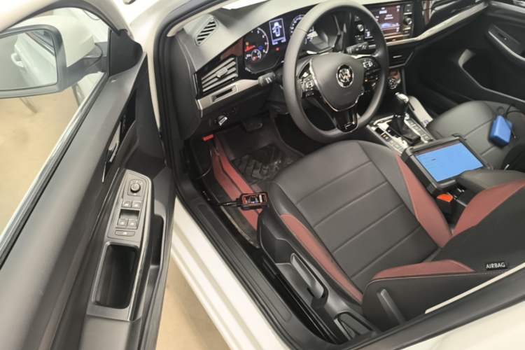 Used Volkswagen Bora 2019 Revised Version 1.5L Automatic Comfort Edition China V Standard Driver Seat