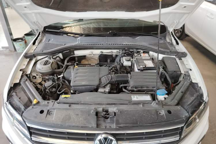 Used Volkswagen Bora 2019 Revised Version 1.5L Automatic Fashionable Style China VI Engine Bay