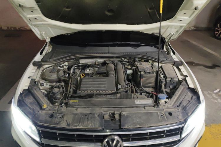 Used Volkswagen Bora 2019 Revised Version 280TSI DSG Elite Edition China VI Standard Engine Bay